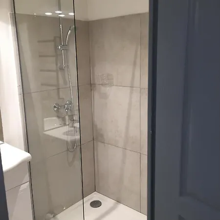 Climatise, La Cloison Apartment *